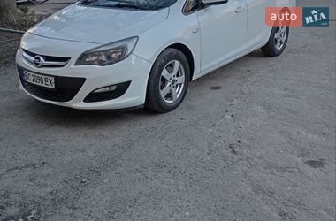 Универсал Opel Astra 2012 в Львове