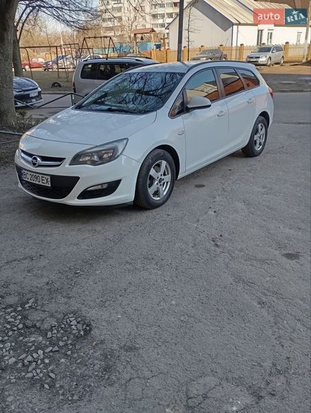 Opel Astra 2012