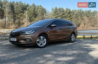 Универсал Opel Astra 2016 в Яворове