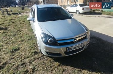 Универсал Opel Astra 2005 в Львове
