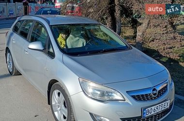 Универсал Opel Astra 2010 в Тернополе