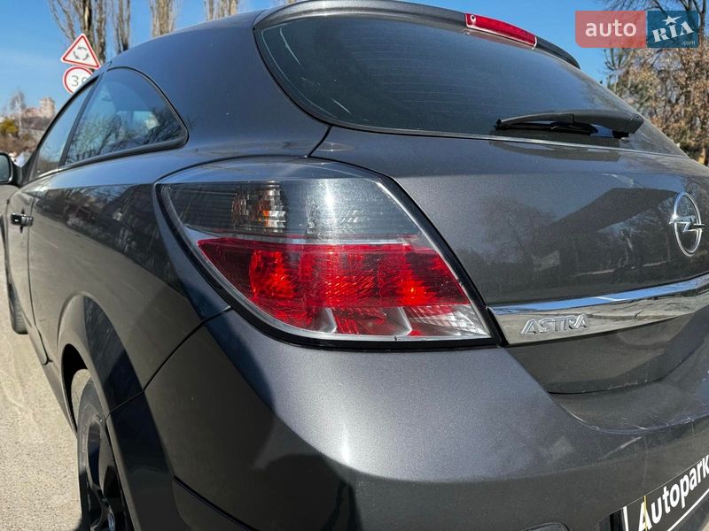 Хэтчбек Opel Astra 2009 в Киеве