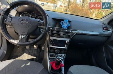 Хэтчбек Opel Astra 2009 в Киеве
