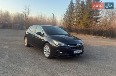 Хэтчбек Opel Astra 2016 в Долине