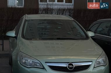Универсал Opel Astra 2011 в Киеве