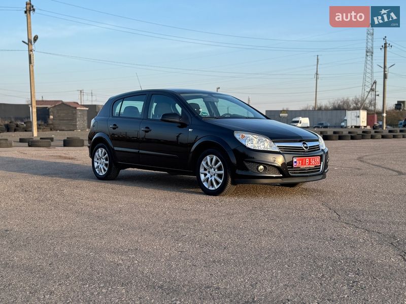 Хэтчбек Opel Astra 2008 в Одессе