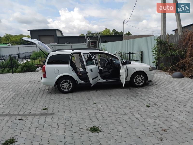 Универсал Opel Astra 2001 в Тернополе