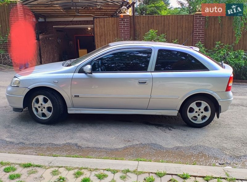 Хэтчбек Opel Astra 1999 в Киеве