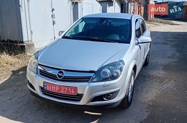 Хэтчбек Opel Astra 2009 в Черновцах