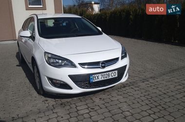 Универсал Opel Astra 2015 в Луцке