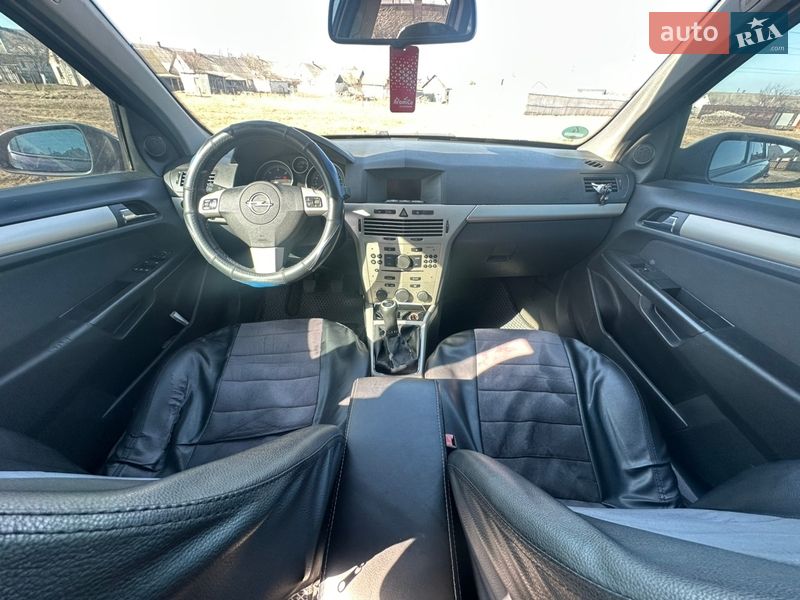 Универсал Opel Astra 2008 в Маневичах