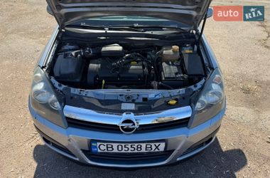 Универсал Opel Astra 2006 в Чернигове