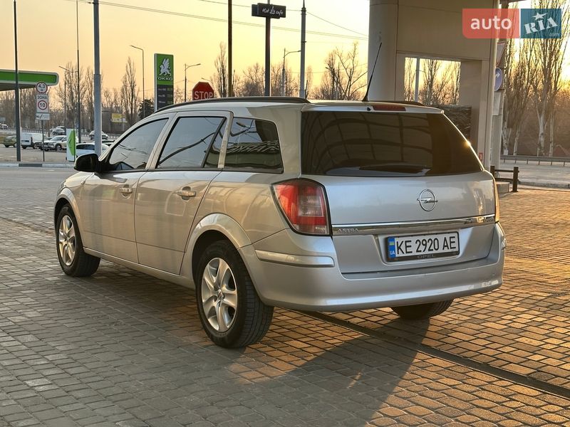Універсал Opel Astra 2012 в Дніпрі фото 28 Універсал Opel Astra 2012 в Дніпрі