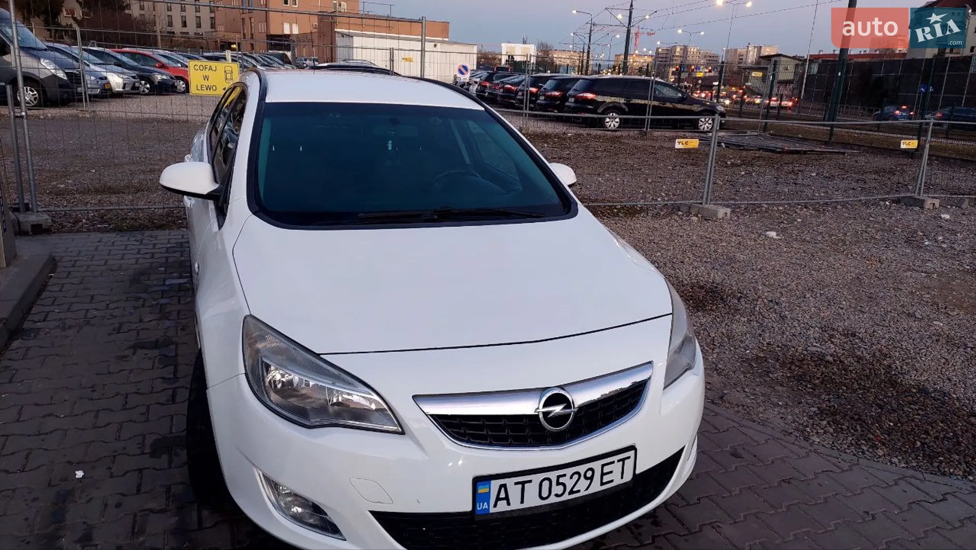 2012 Opel Astra - фото 1