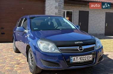 Хэтчбек Opel Astra 2012 в Смеле