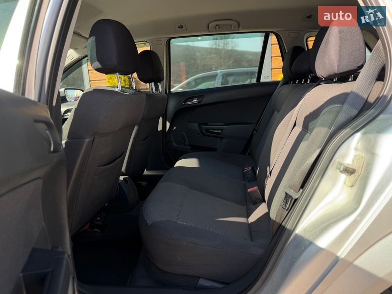 Універсал Opel Astra 2008 в Шептицькому