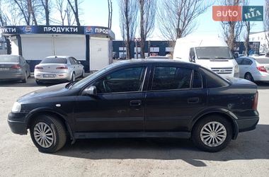 Седан Opel Astra 2005 в Киеве
