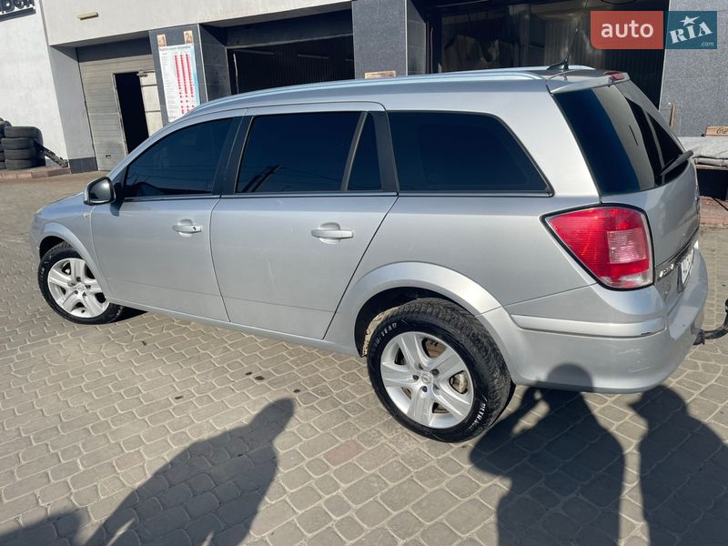 Универсал Opel Astra 2009 в Луцке фото 4 Универсал Opel Astra 2009 в Луцке