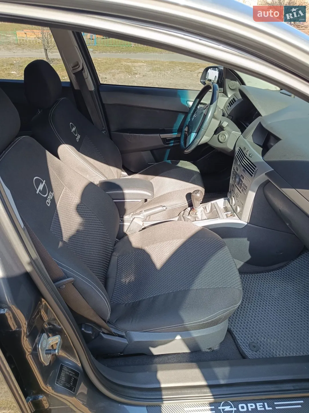 2010 Opel Astra - мініатюра 14