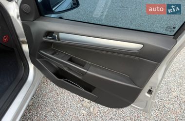 Універсал Opel Astra 2010 в Стрию