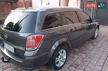 Универсал Opel Astra 2009 в Хмельницком