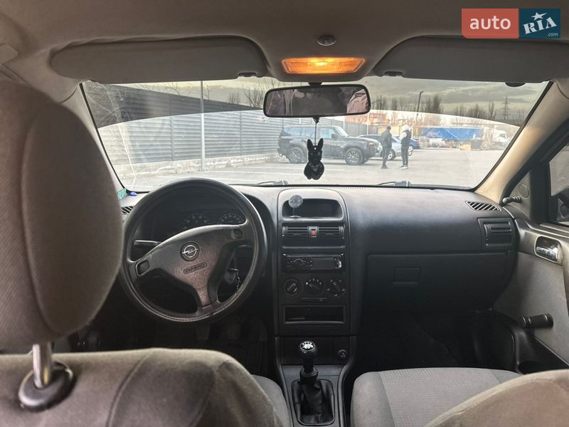 Седан Opel Astra 2006 в Миколаєві