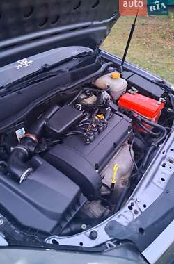 Хетчбек Opel Astra 2006 в Валках