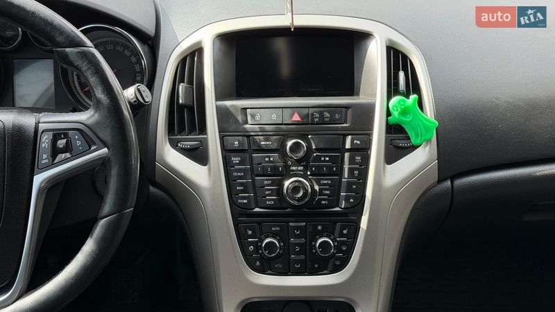 Універсал Opel Astra 2013 в Тернополі