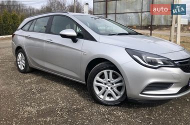 Универсал Opel Astra 2018 в Трускавце