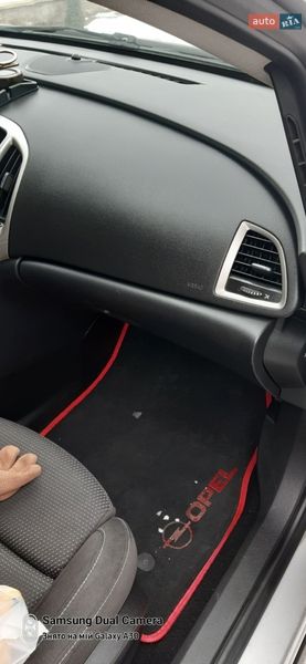 Opel Astra 2011 Opel Astra 2011