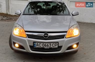 Універсал Opel Astra 2010 в Вишнівці