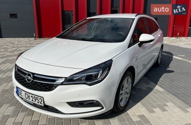 Універсал Opel Astra 2018 в Львові