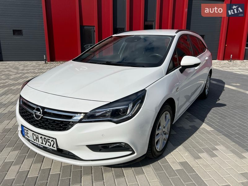 Универсал Opel Astra 2018 в Львове