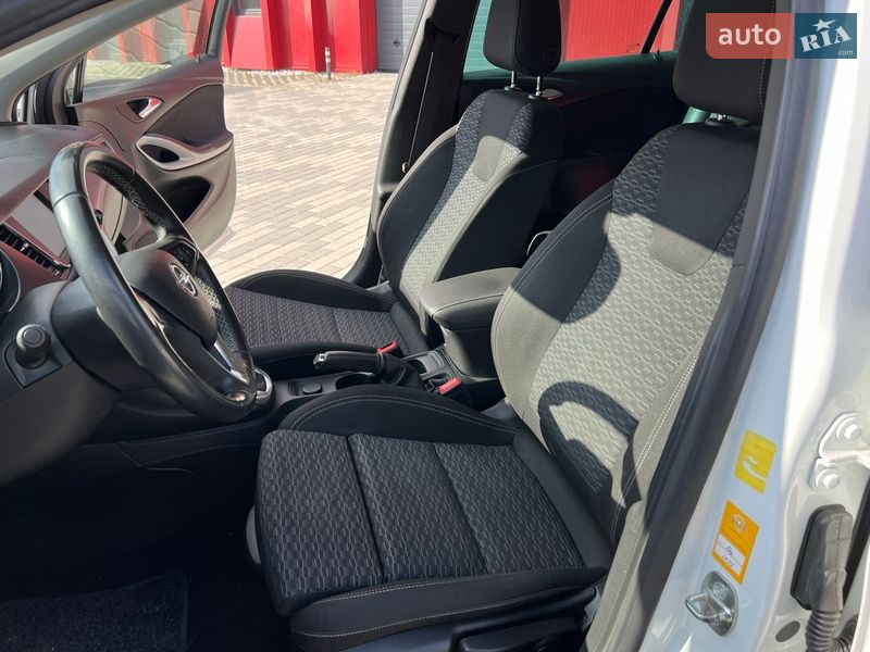 Универсал Opel Astra 2018 в Львове