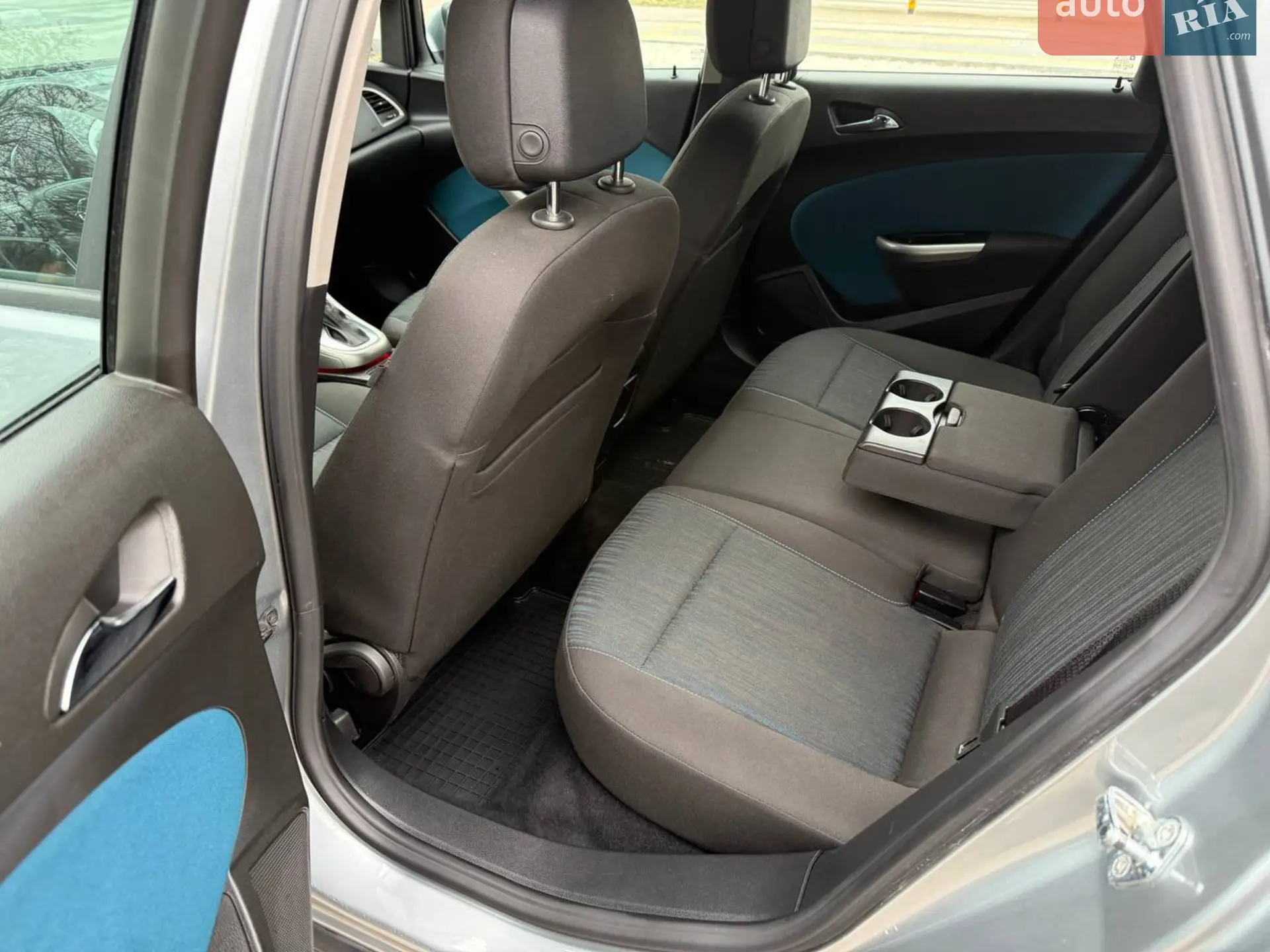 2011 Opel Astra - мініатюра 25