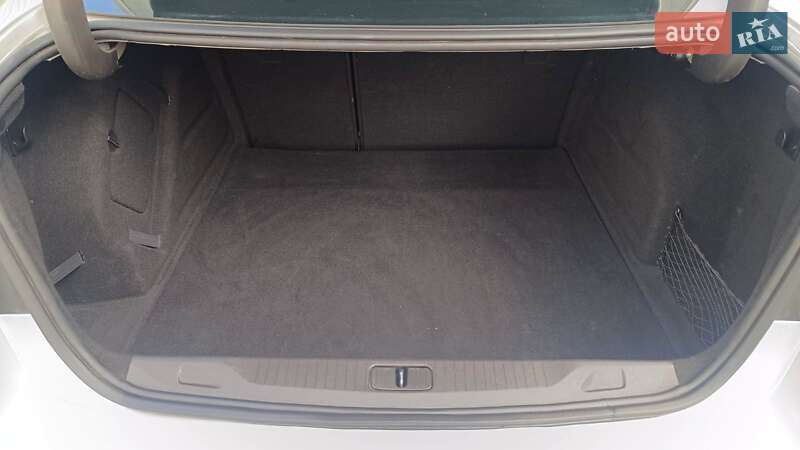 Седан Opel Astra 2015 в Киеве