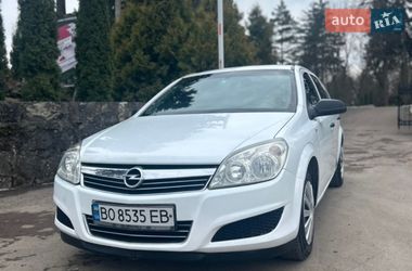 Універсал Opel Astra 2008 в Тернополі