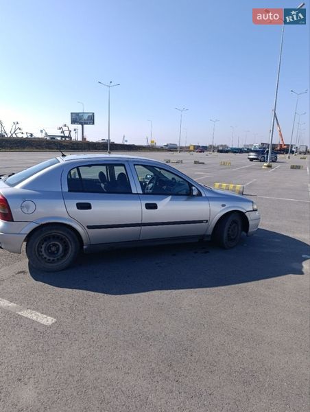 Хэтчбек Opel Astra 2002 в Львове