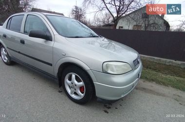 Седан Opel Astra 2006 в Жидачове