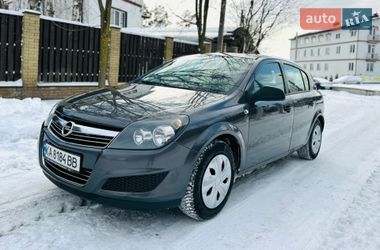 Хэтчбек Opel Astra 2009 в Киеве