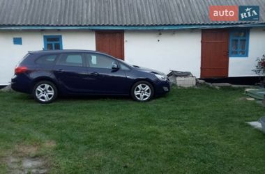 Универсал Opel Astra 2011 в Житомире