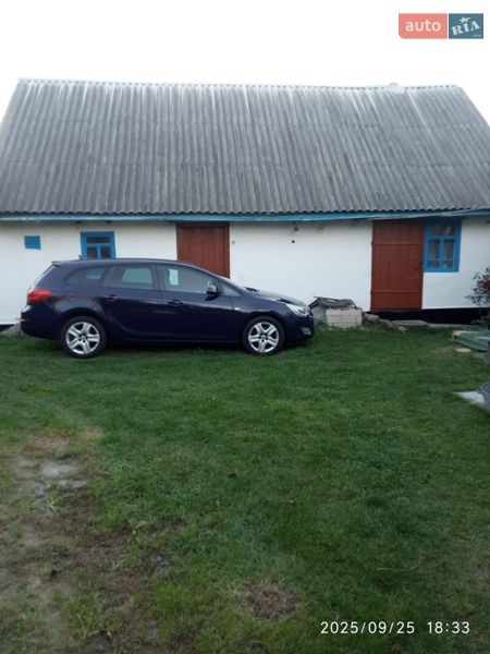 Opel Astra 2011 Opel Astra 2011