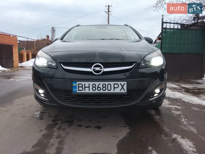 Opel Astra 2013