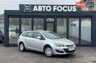 Универсал Opel Astra 2014 в Киеве