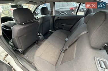 Седан Opel Astra 2012 в Киеве