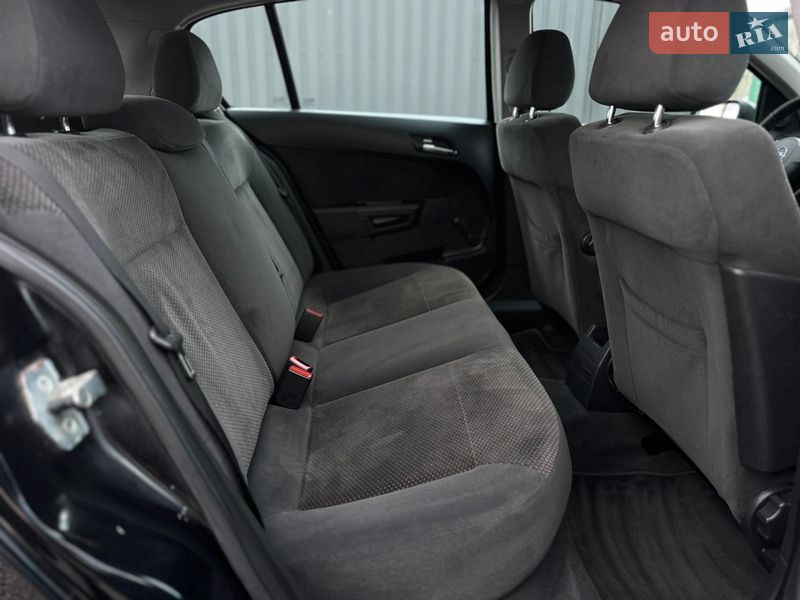 Хэтчбек Opel Astra 2004 в Виннице