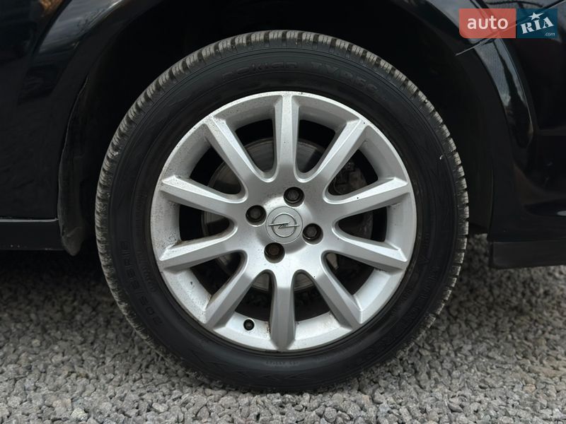 Хэтчбек Opel Astra 2004 в Виннице