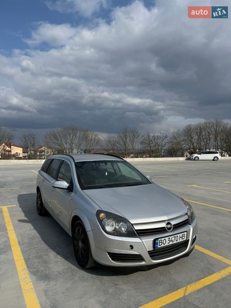 Універсал Opel Astra 2005 в Тернополі