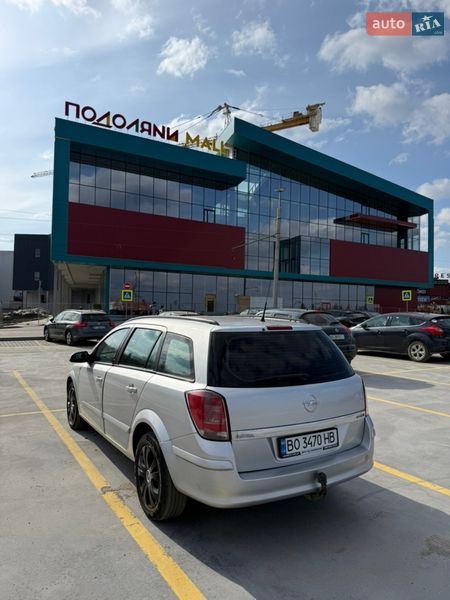 Універсал Opel Astra 2005 в Тернополі