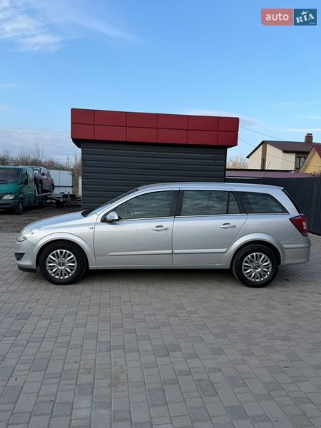 Универсал Opel Astra 2009 в Белой Церкви